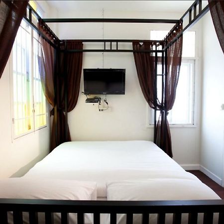 99 Oldtown Boutique Guesthouse Sha Extra Plus Phuket Εξωτερικό φωτογραφία