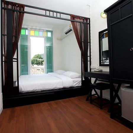 99 Oldtown Boutique Guesthouse Sha Extra Plus Phuket Εξωτερικό φωτογραφία