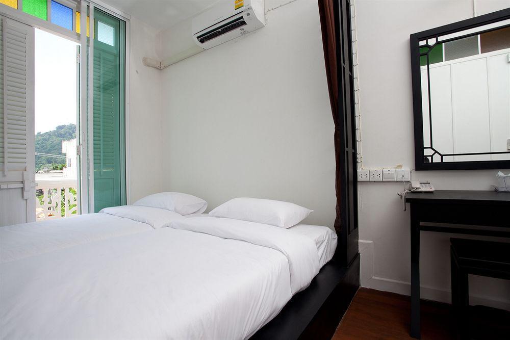 99 Oldtown Boutique Guesthouse Sha Extra Plus Phuket Εξωτερικό φωτογραφία