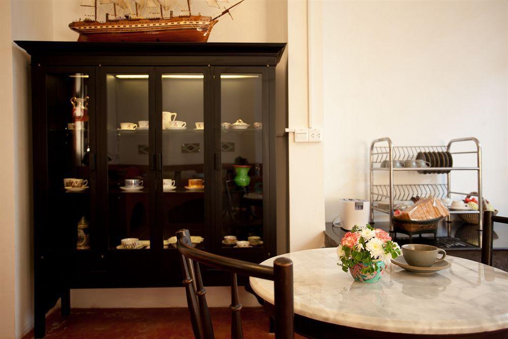 99 Oldtown Boutique Guesthouse Sha Extra Plus Phuket Εξωτερικό φωτογραφία
