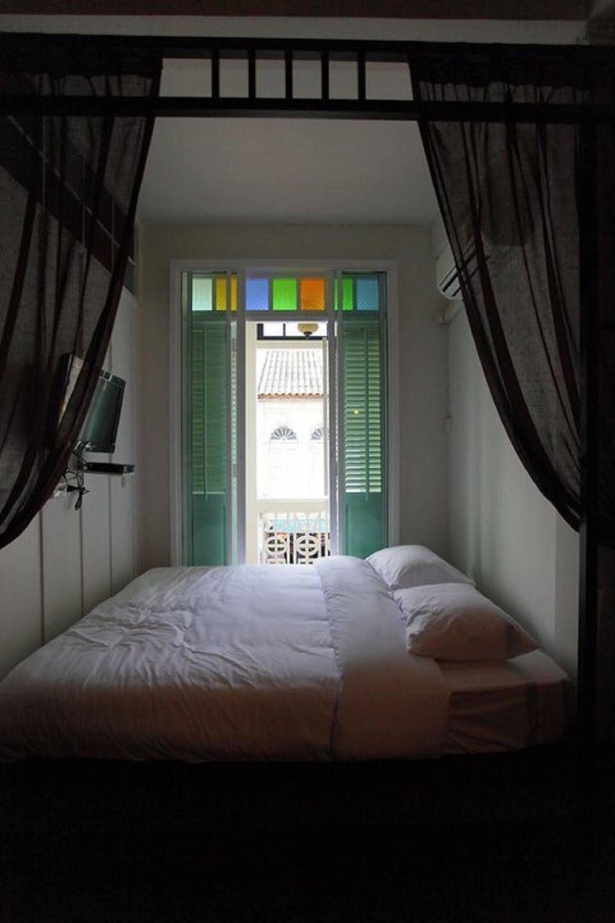 99 Oldtown Boutique Guesthouse Sha Extra Plus Phuket Εξωτερικό φωτογραφία