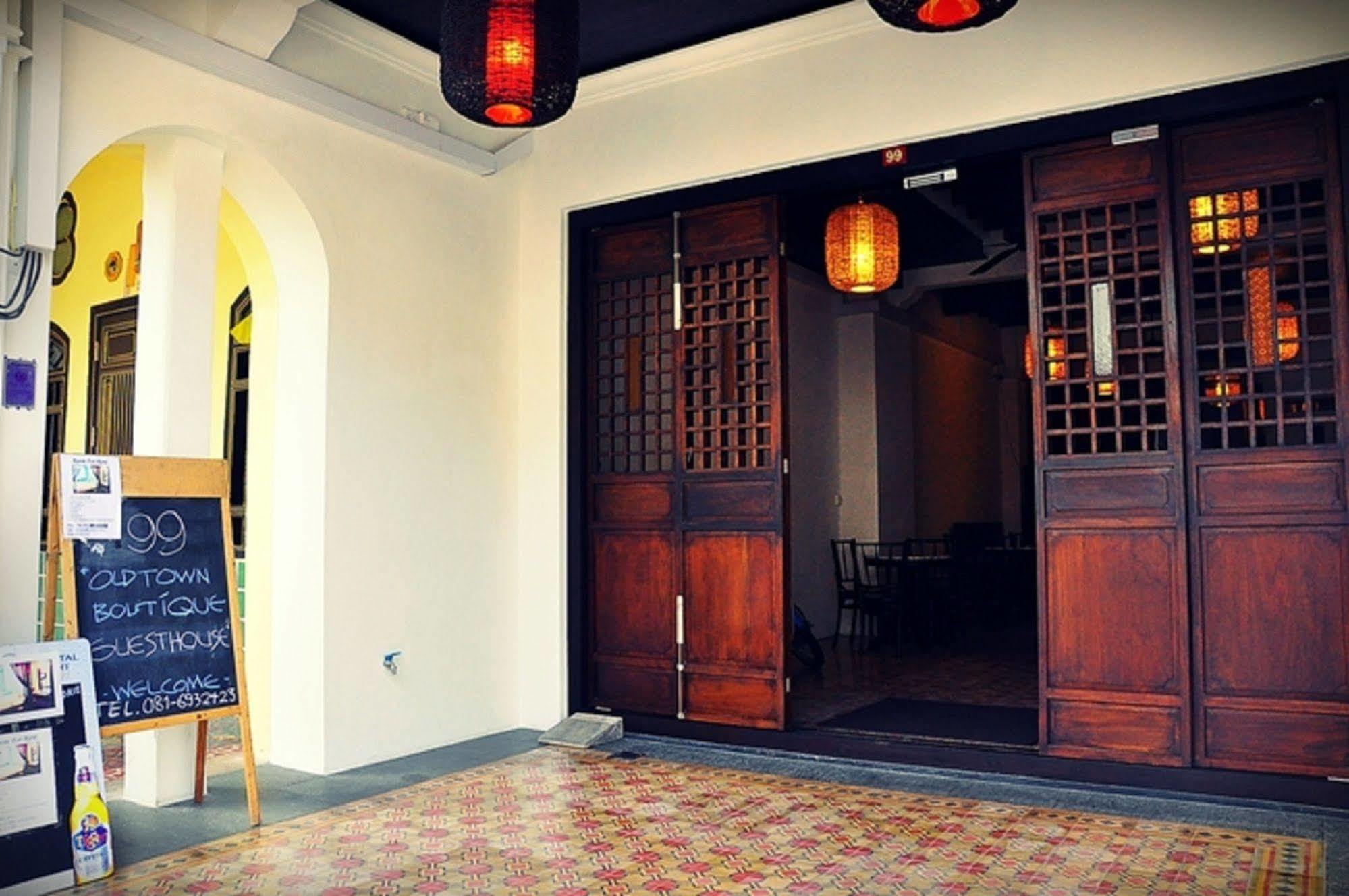 99 Oldtown Boutique Guesthouse Sha Extra Plus Phuket Εξωτερικό φωτογραφία