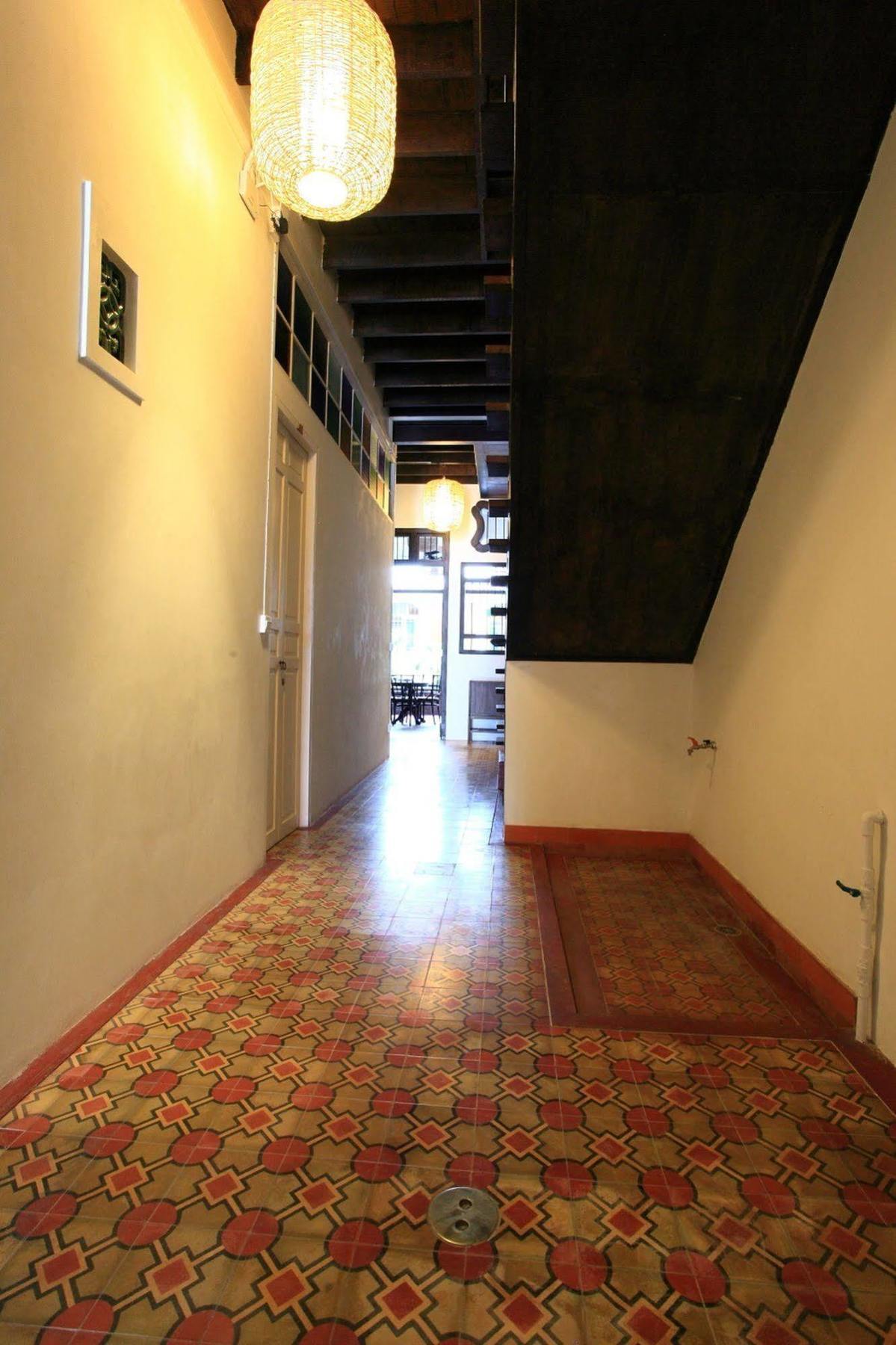 99 Oldtown Boutique Guesthouse Sha Extra Plus Phuket Εξωτερικό φωτογραφία