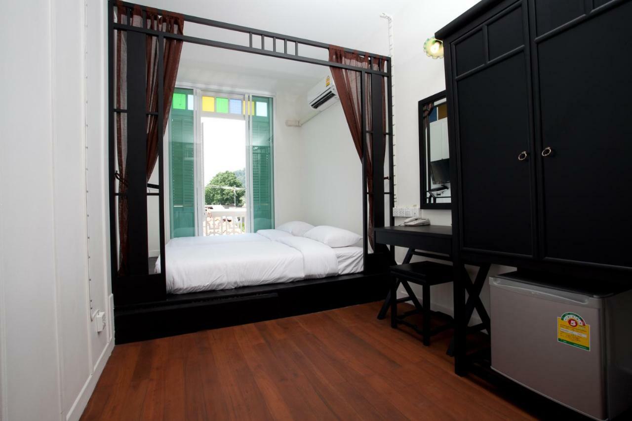 99 Oldtown Boutique Guesthouse Sha Extra Plus Phuket Εξωτερικό φωτογραφία
